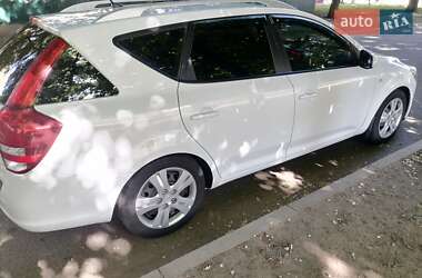 Универсал Kia Ceed 2011 в Харькове
