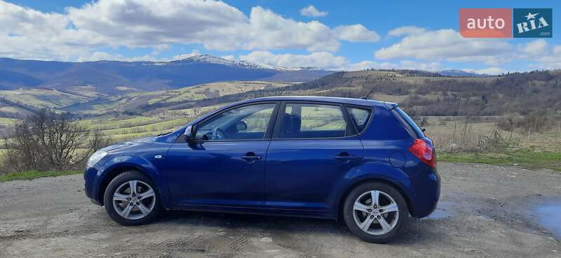 Хэтчбек Kia Ceed 2007 в Ковеле