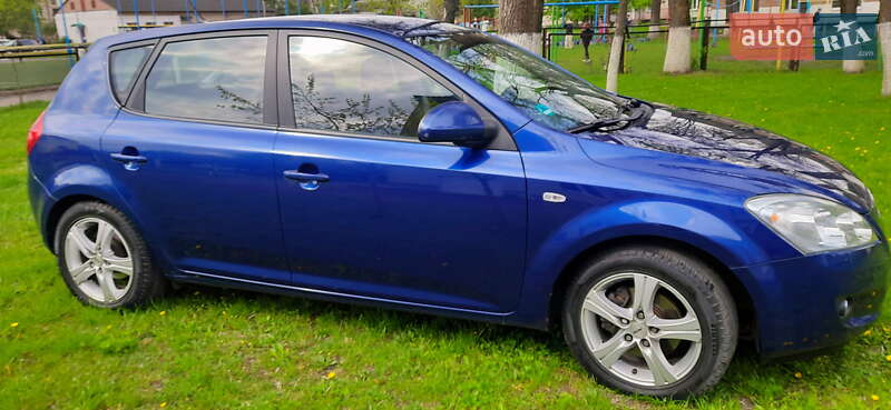 Хэтчбек Kia Ceed 2007 в Ковеле