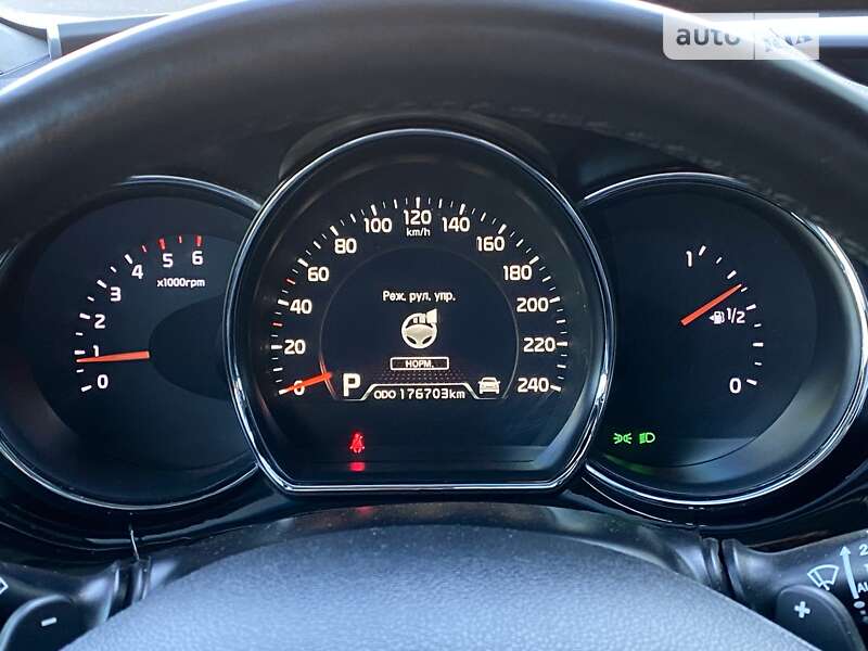 Хэтчбек Kia Ceed 2012 в Киеве