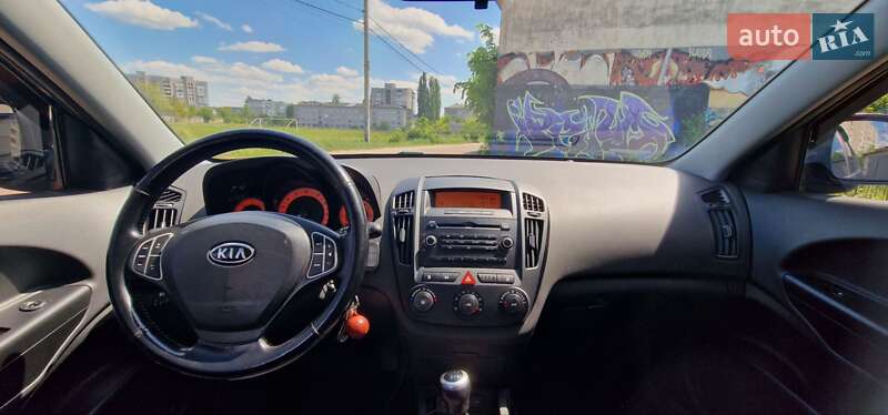 Універсал Kia Ceed 2007 в Житомирі