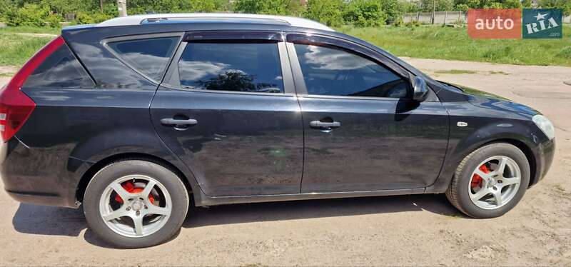 Універсал Kia Ceed 2007 в Житомирі