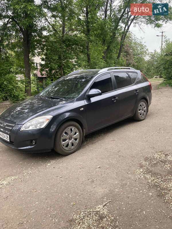 Универсал Kia Ceed 2010 в Константиновке