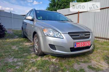 Универсал Kia Ceed 2009 в Луцке