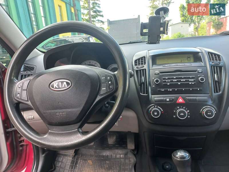 Хэтчбек Kia Ceed 2009 в Тернополе фото 10 Хэтчбек Kia Ceed 2009 в Тернополе