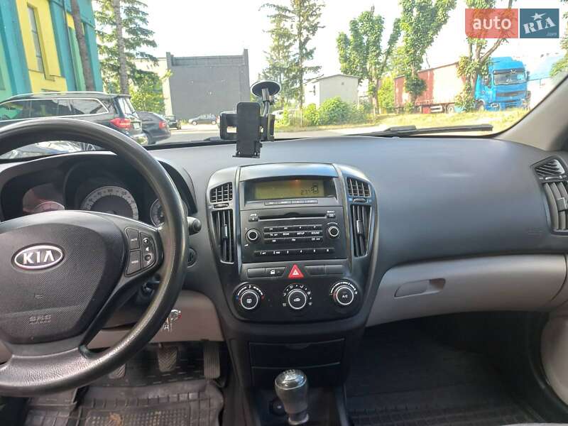 Хэтчбек Kia Ceed 2009 в Тернополе фото 11 Хэтчбек Kia Ceed 2009 в Тернополе