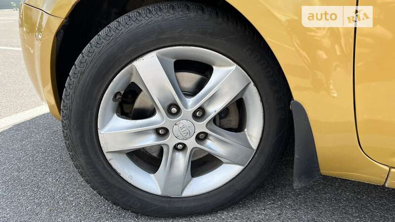 Хэтчбек Kia Ceed 2007 в Кривом Роге