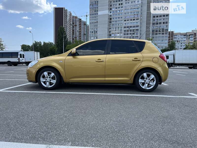 Хэтчбек Kia Ceed 2007 в Кривом Роге