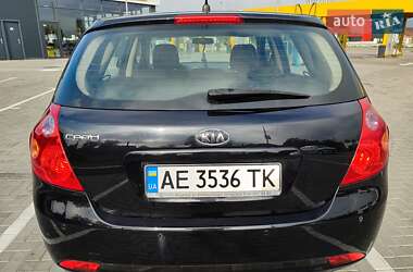 Хэтчбек Kia Ceed 2008 в Днепре