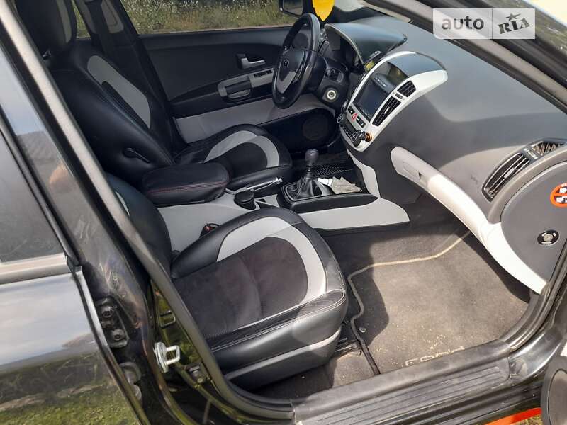 Хэтчбек Kia Ceed 2007 в Конотопе