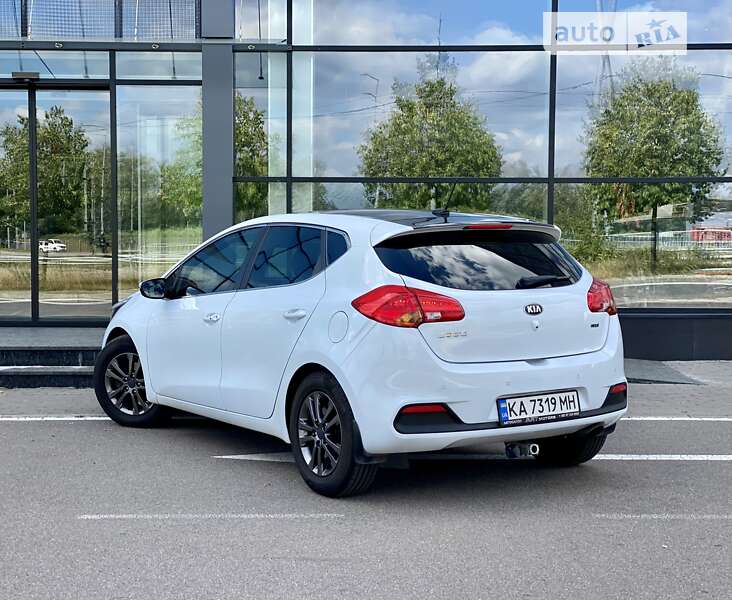 Хэтчбек Kia Ceed 2012 в Киеве