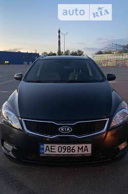 Універсал Kia Ceed 2010 в Дніпрі