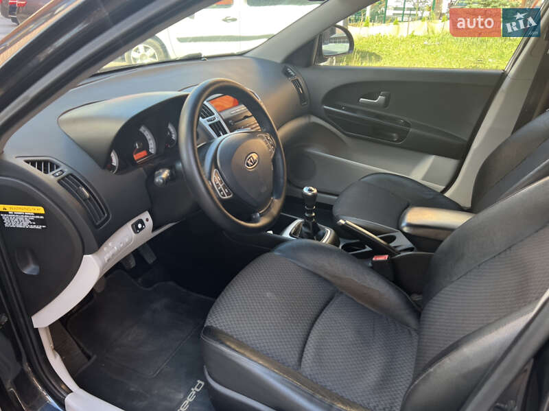 Хэтчбек Kia Ceed 2006 в Ивано-Франковске фото 15 Хэтчбек Kia Ceed 2006 в Ивано-Франковске