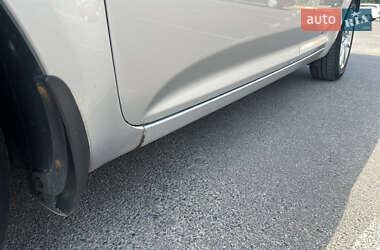Хэтчбек Kia Ceed 2008 в 