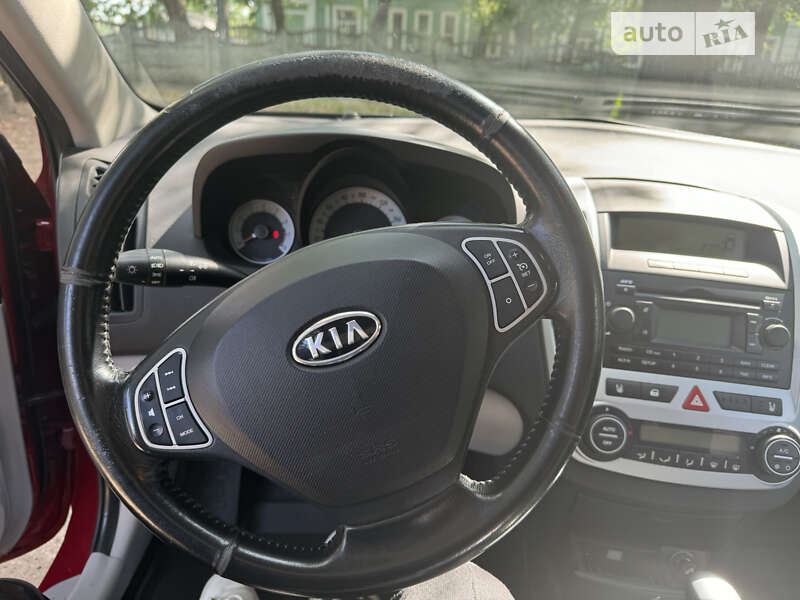 Хэтчбек Kia Ceed 2007 в Днепре
