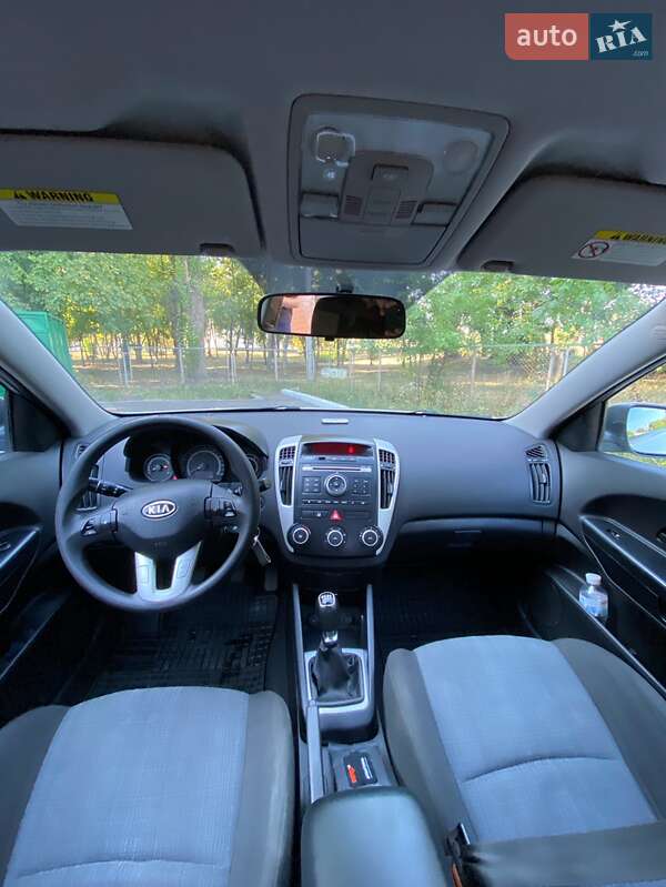 Универсал Kia Ceed 2010 в Смеле