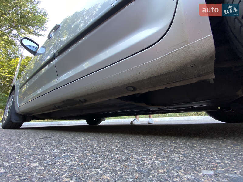 Универсал Kia Ceed 2010 в Смеле