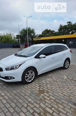 Універсал Kia Ceed 2013 в Дніпрі