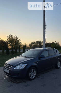 Универсал Kia Ceed 2007 в Яворове