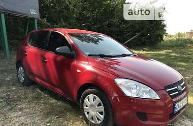 Хэтчбек Kia Ceed 2009 в Виннице