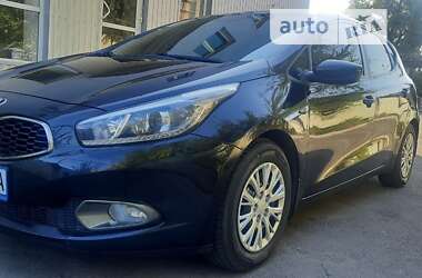 Хэтчбек Kia Ceed 2015 в Кривом Роге