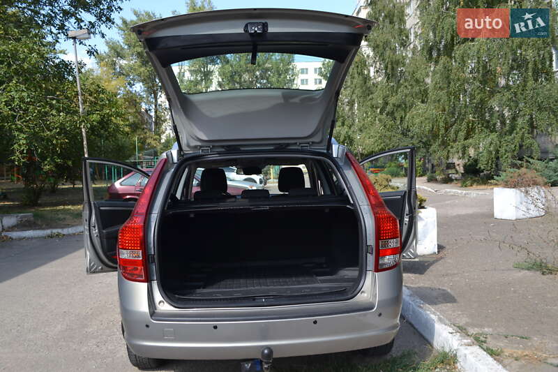 Універсал Kia Ceed 2010 в Долинській