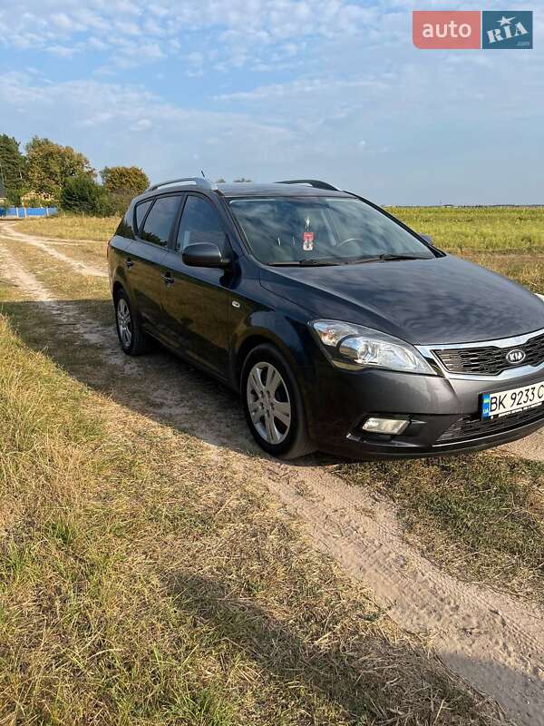 Kia Ceed 2010