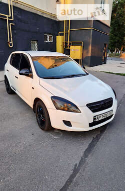 Хетчбек Kia Ceed 2008 в Харкові