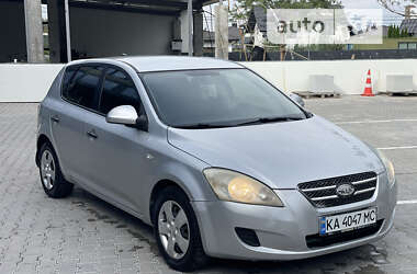 Хэтчбек Kia Ceed 2007 в Ровно