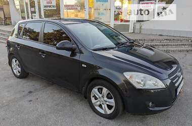 Хэтчбек Kia Ceed 2007 в Запорожье