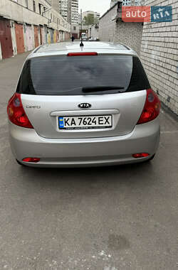 Хэтчбек Kia Ceed 2007 в Киеве