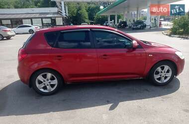Хэтчбек Kia Ceed 2008 в Днепре