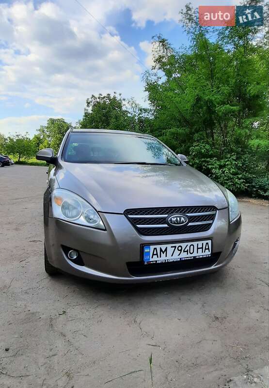 Хэтчбек Kia Ceed 2008 в Виннице