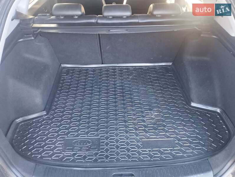Универсал Kia Ceed 2010 в Лысянке