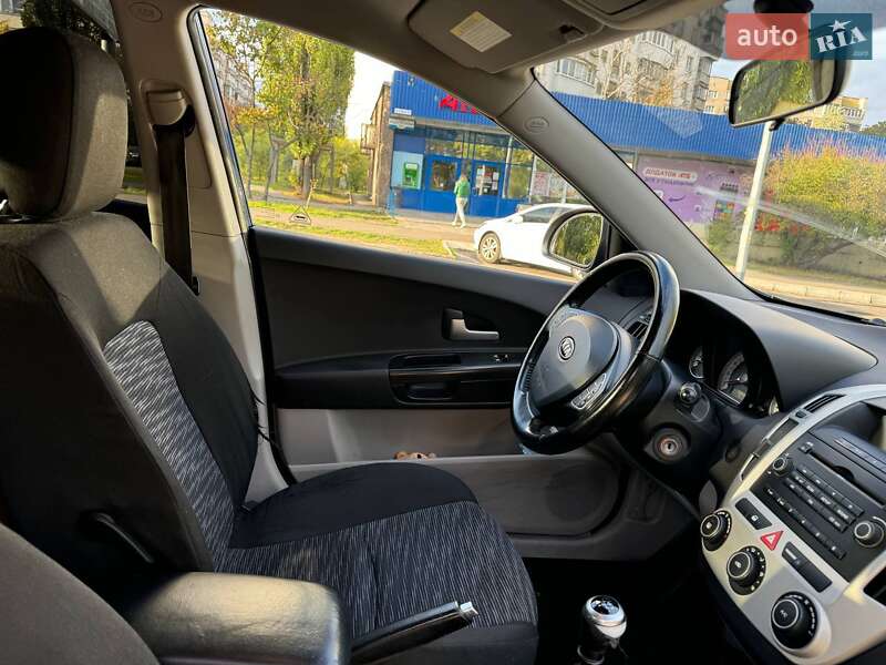 Хэтчбек Kia Ceed 2007 в Киеве фото 5 Хэтчбек Kia Ceed 2007 в Киеве