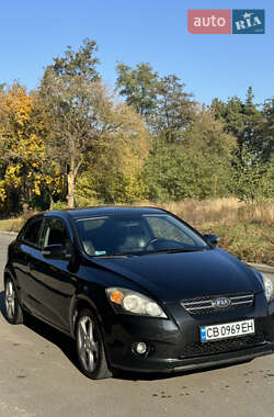 Хэтчбек Kia Ceed 2009 в Чернигове