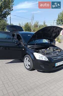 Хетчбек Kia Ceed 2008 в Запоріжжі