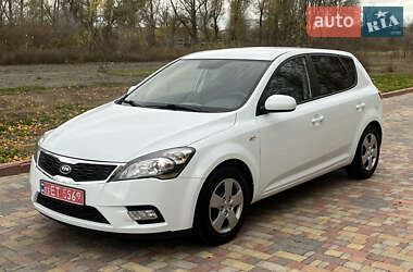 Хетчбек Kia Ceed 2011 в Миргороді