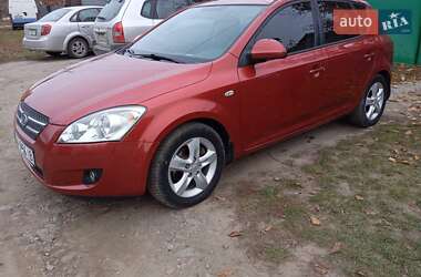 Хетчбек Kia Ceed 2008 в Монастирищеві