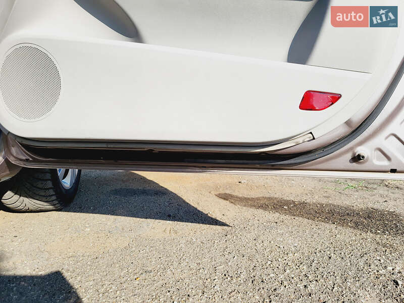 Хэтчбек Kia Ceed 2007 в Раздельной фото 19 Хэтчбек Kia Ceed 2007 в Раздельной