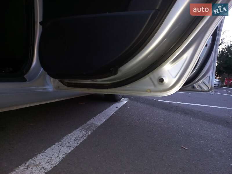 Хэтчбек Kia Ceed 2009 в Одессе