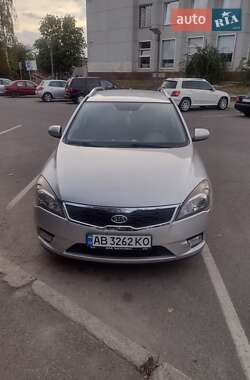 Універсал Kia Ceed 2010 в Вінниці