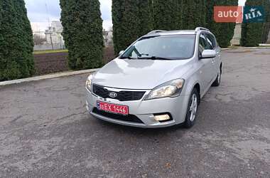 Универсал Kia Ceed 2010 в Дубно