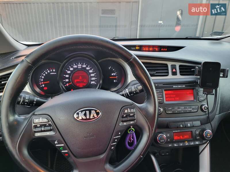 Универсал Kia Ceed 2015 в Киеве