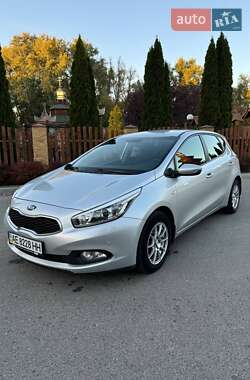 Хэтчбек Kia Ceed 2013 в Днепре