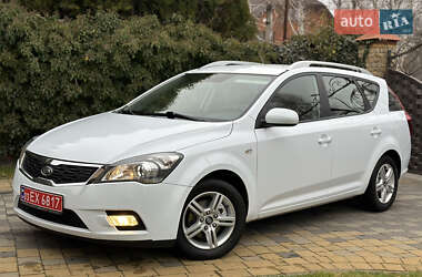 Универсал Kia Ceed 2011 в Луцке