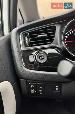 Хэтчбек Kia Ceed 2018 в 