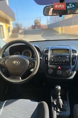 Хэтчбек Kia Ceed 2009 в Бердичеве