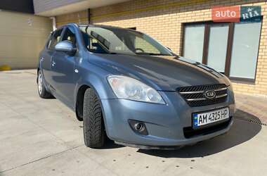 Хэтчбек Kia Ceed 2009 в Бердичеве