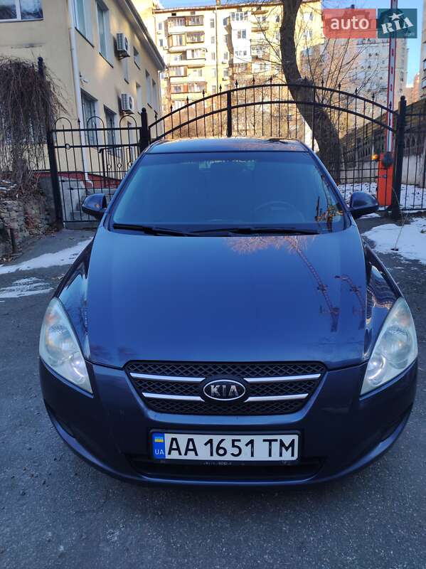 Хетчбек Kia Ceed 2008 в Києві